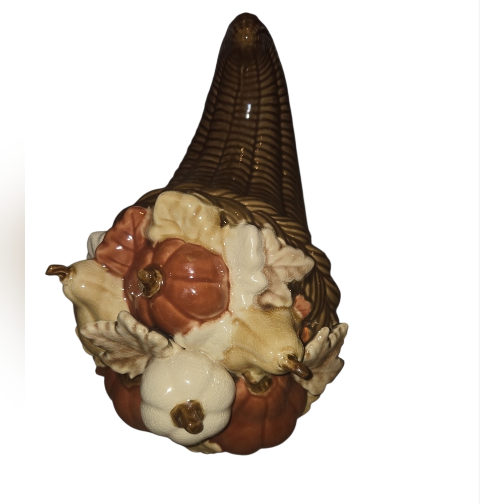 Cindy Crawford Style ceramic cornucopia